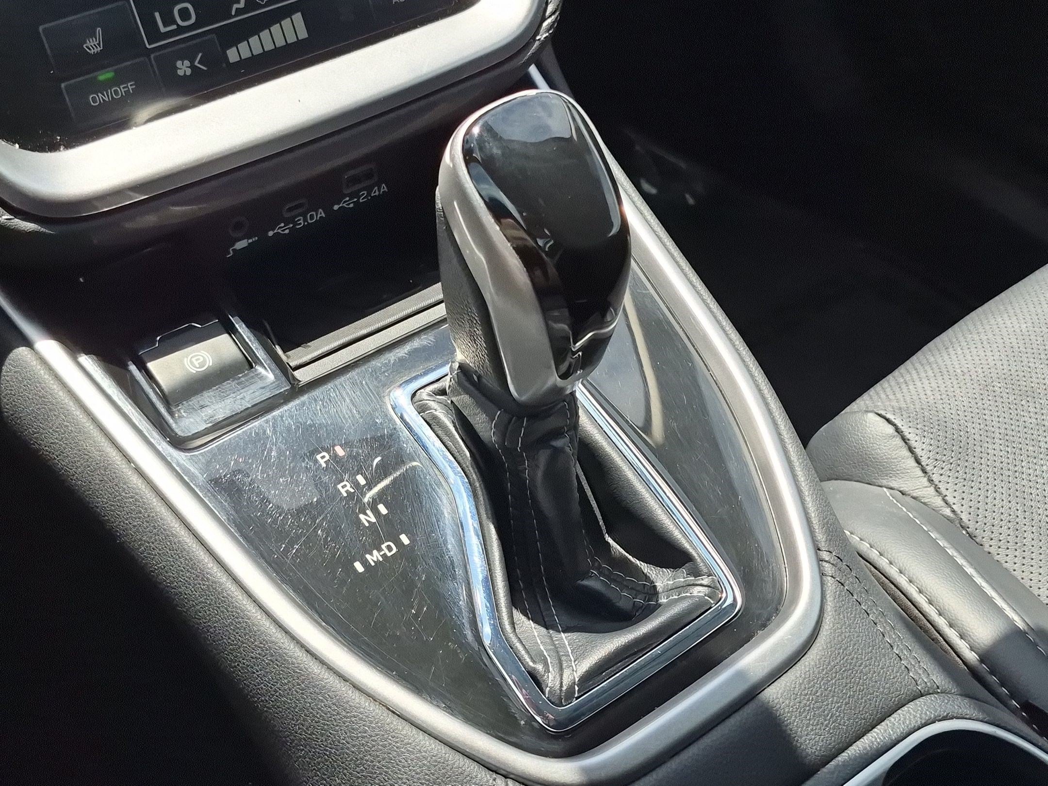 Used 2023 Ice Silver Metallic Subaru Limited XT image 27
