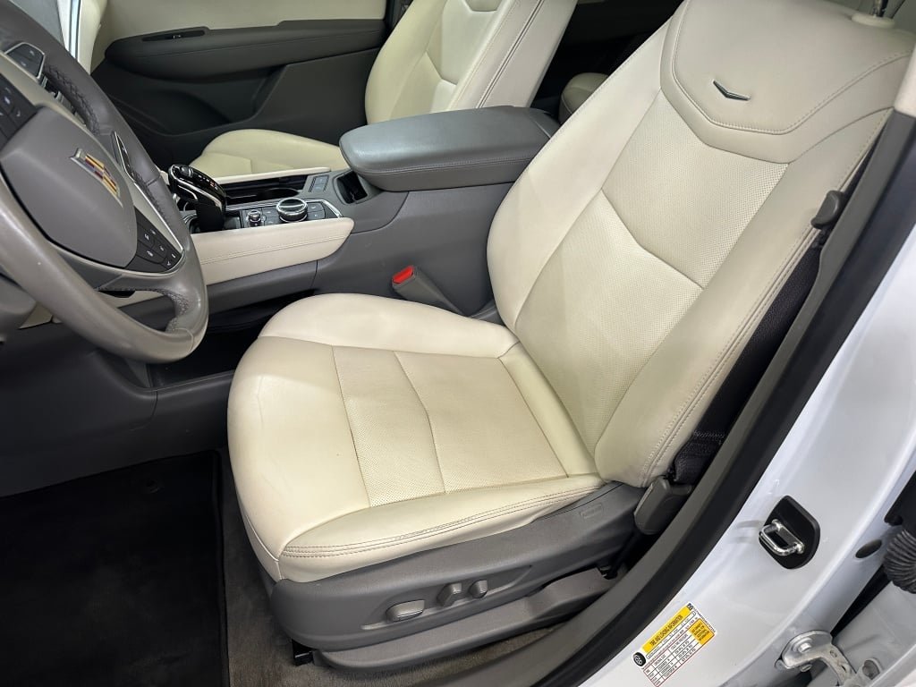 Used 2024 Crystal White Tricoat Cadillac Premium Luxury image 10