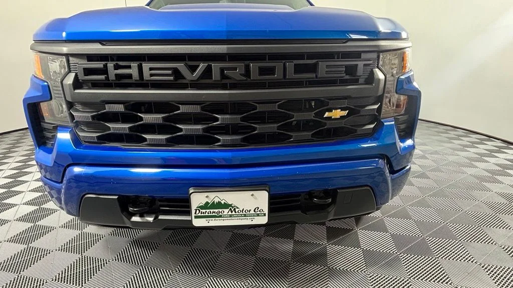 Used 2023 Blue Chevrolet Custom image 19