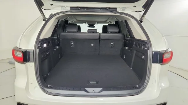 Certified Used 2025 White Mazda Premium image 39