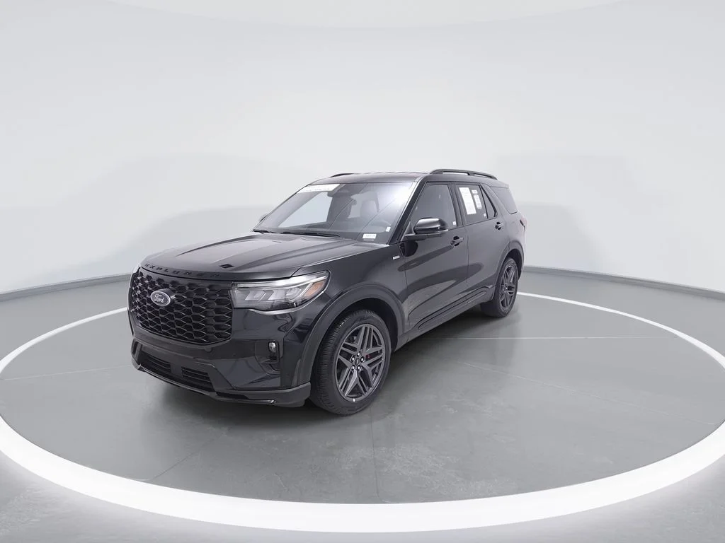 Used 2025 Black Ford ST-Line image 4