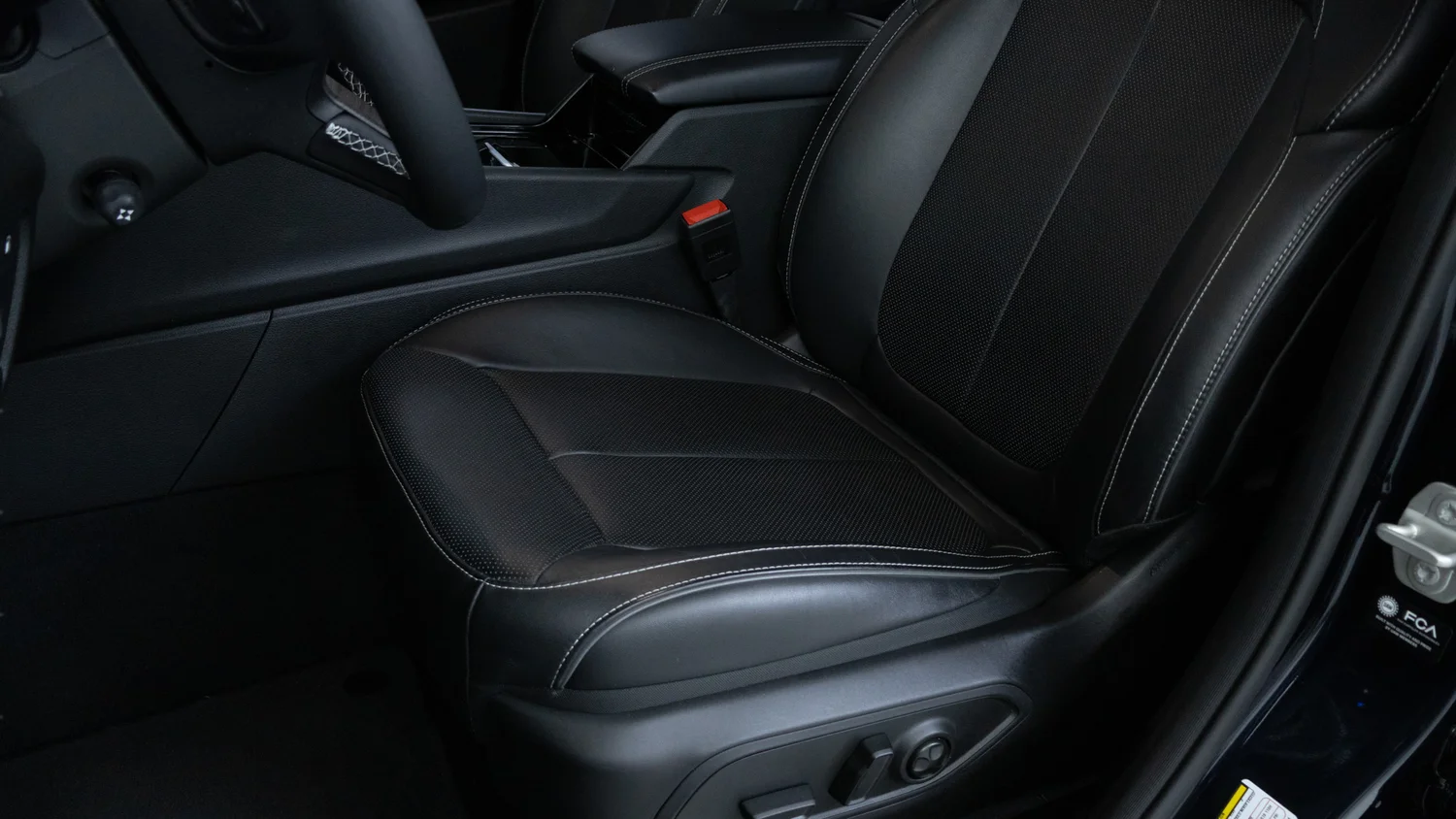 Used 2023 Black Jeep Overland 4xe image 12