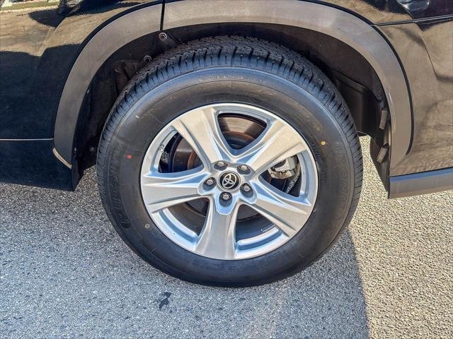 Certified Used 2023 MIDNIGHT BLACK METAL Toyota  image 11