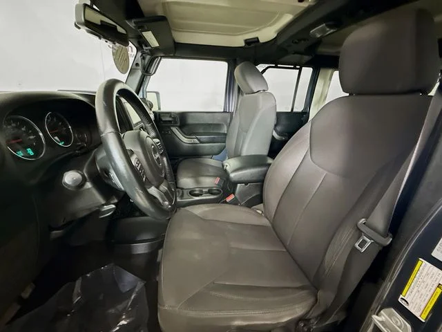 Used 2017 Black Jeep Unlimited Sport image 17