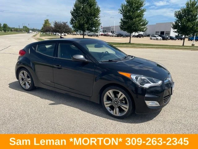 Used 2016 Black Hyundai Base image 1