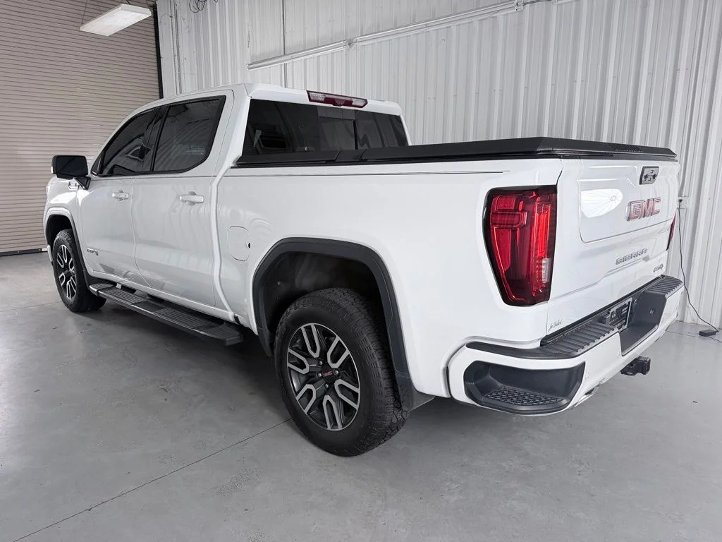 Used 2023 White GMC AT4 image 6