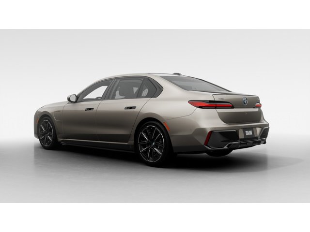 2026 BMW 7 Series photo 2