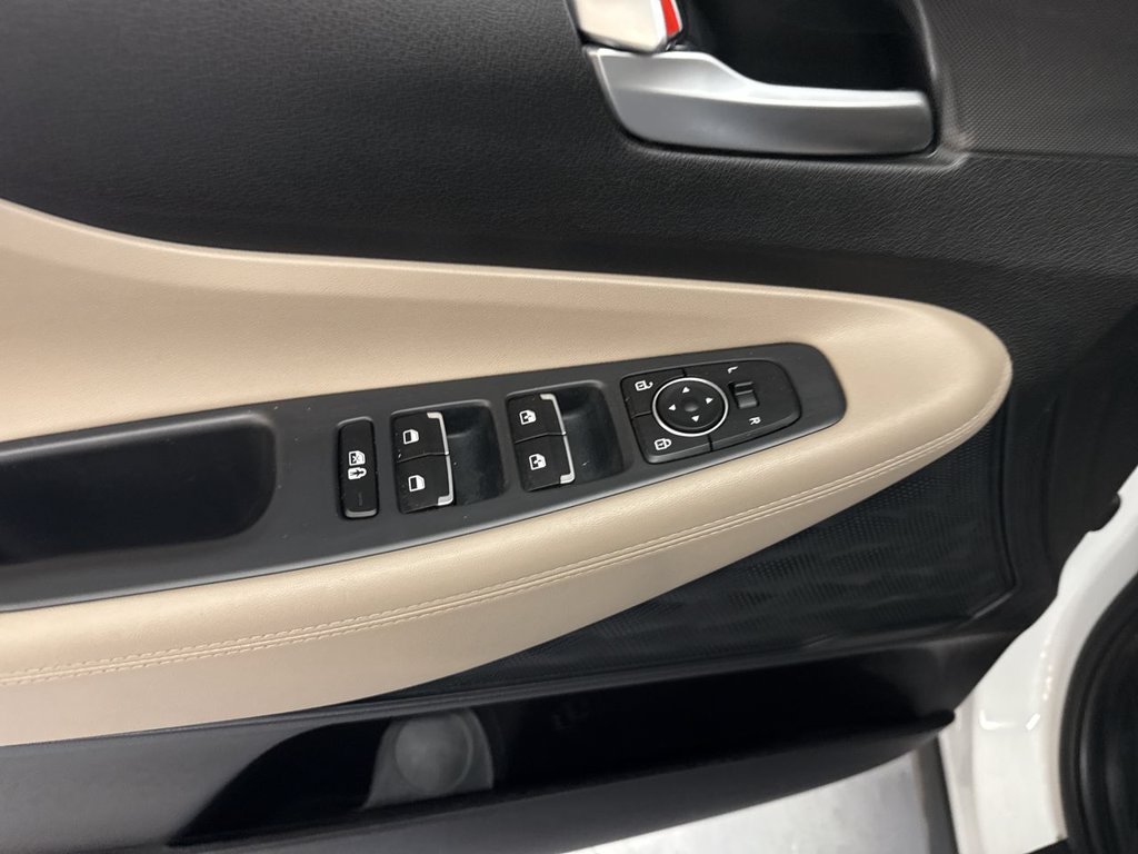 2022 Hyundai Santa Fe SEL - Photo 15