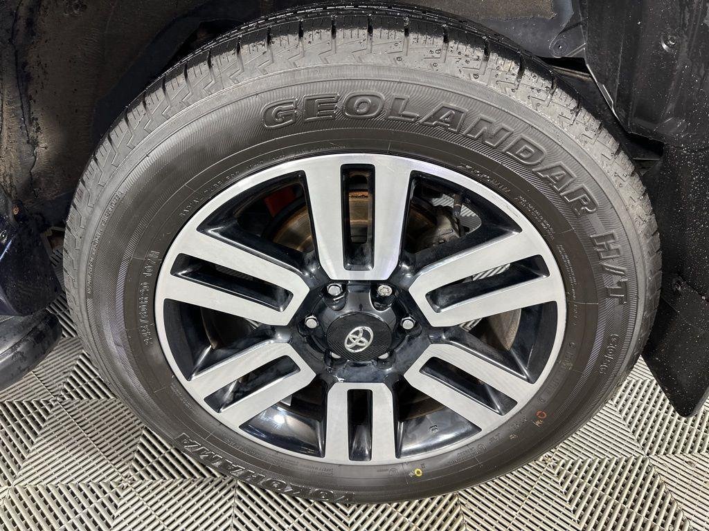 2023 Toyota 4Runner Limited - Photo 10