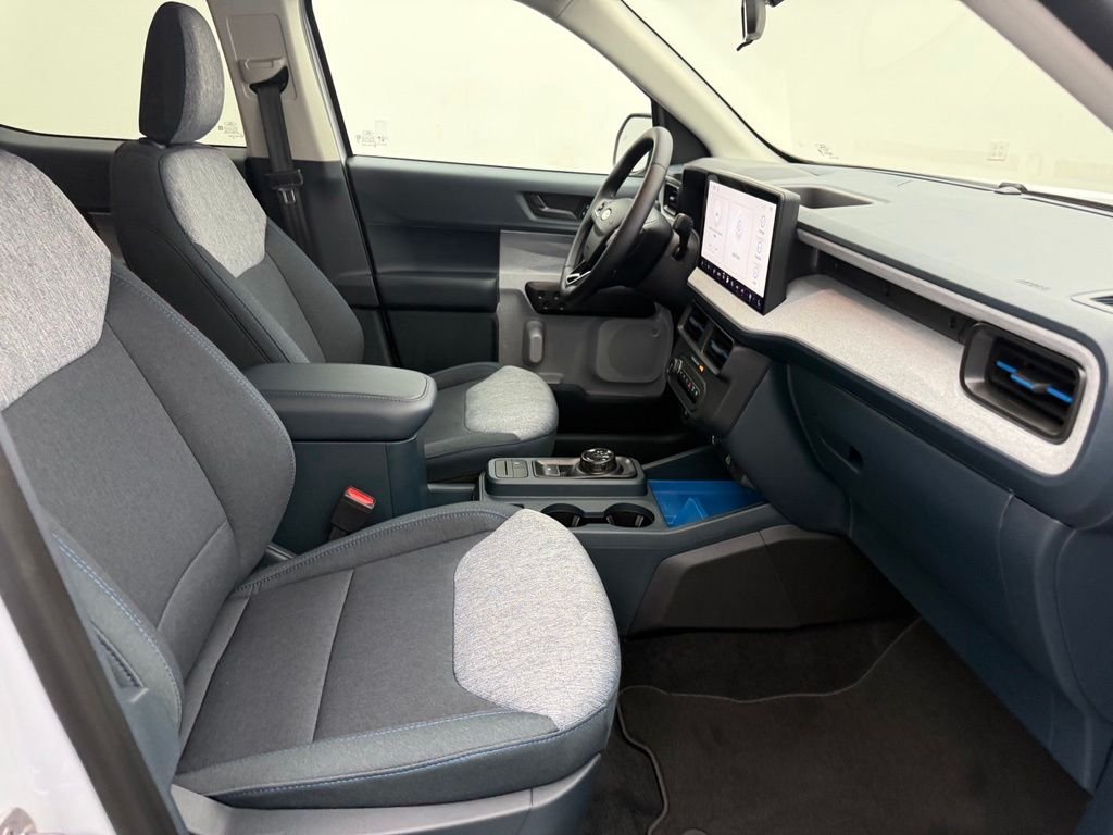 New 2026 White Ford XLT image 40