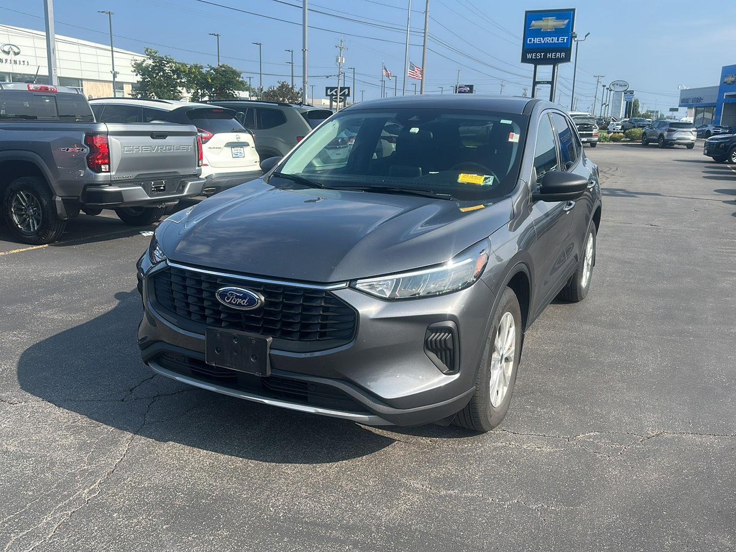 Used 2023 Carbonized Gray Ford Active image 5