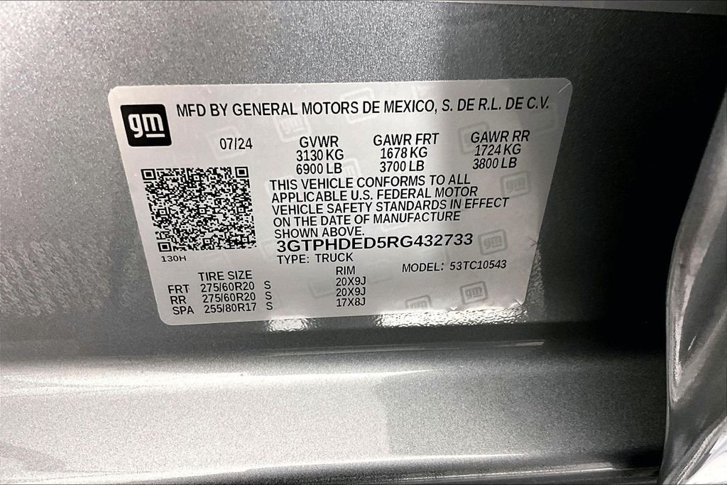 Certified Used 2024 Silver GMC SLT image 19
