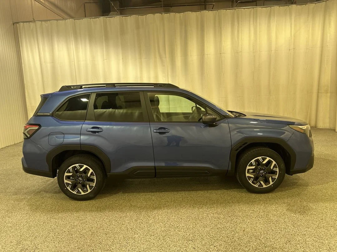 New 2026 Daybreak Blue Pearl Subaru Premium image 5