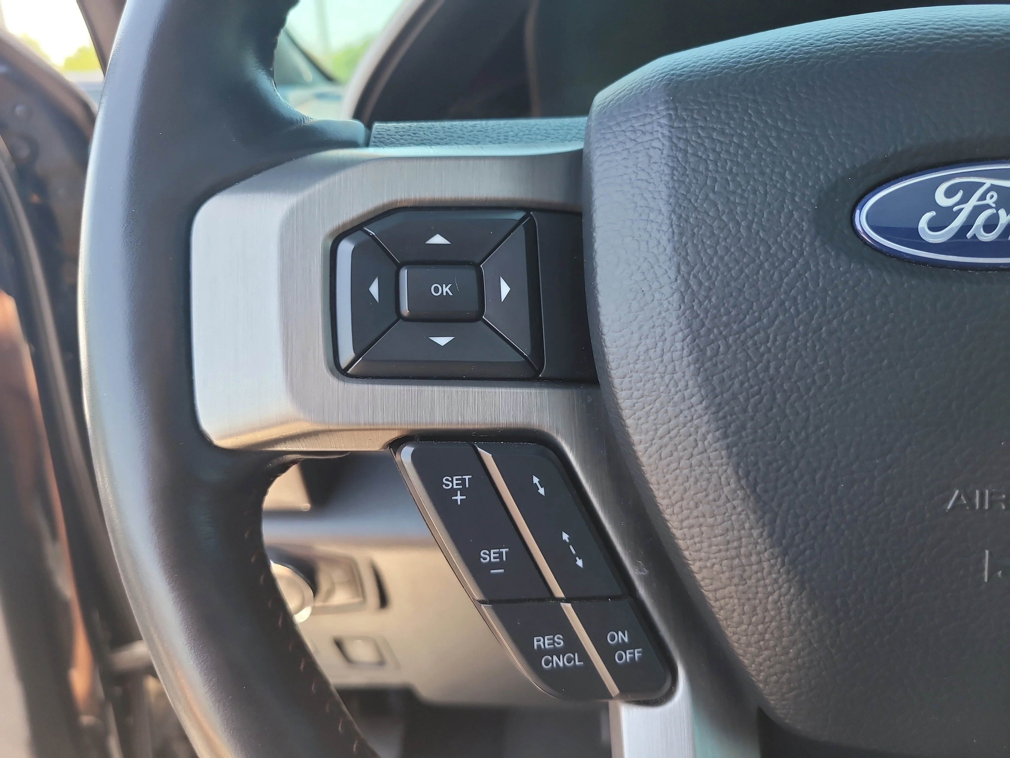 Used 2022 Blue Metallic Ford Platinum image 27