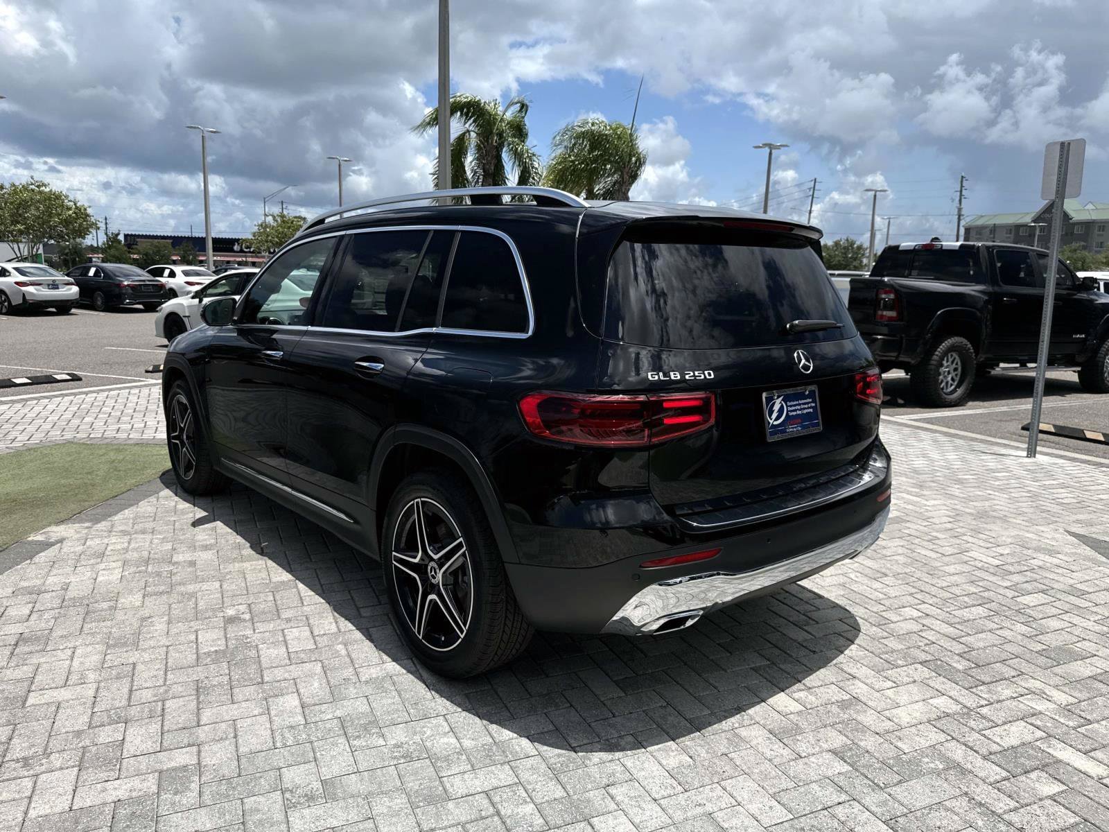 New 2026 Black Mercedes-Benz 250 SUV image 4
