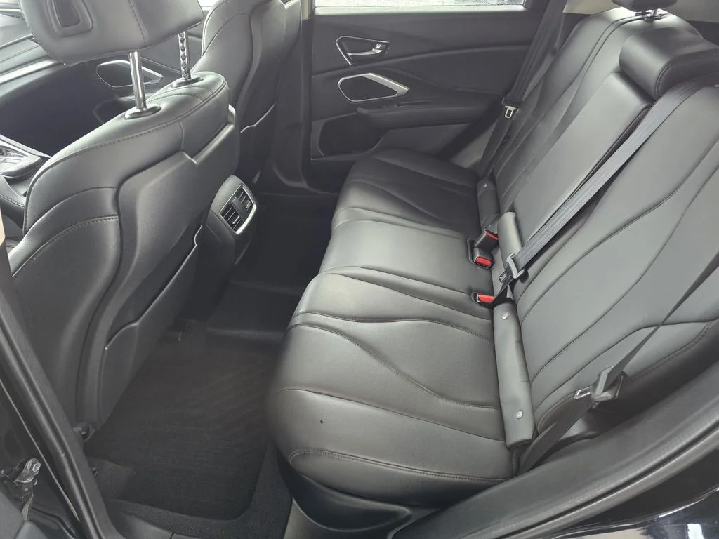 Used 2021 Majestic Black Pearl Acura Base image 11
