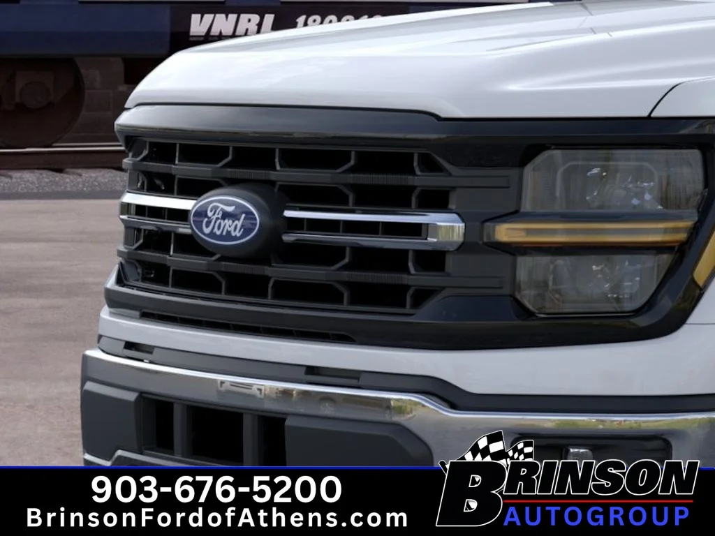 New 2026 Oxford White Ford XLT image 17