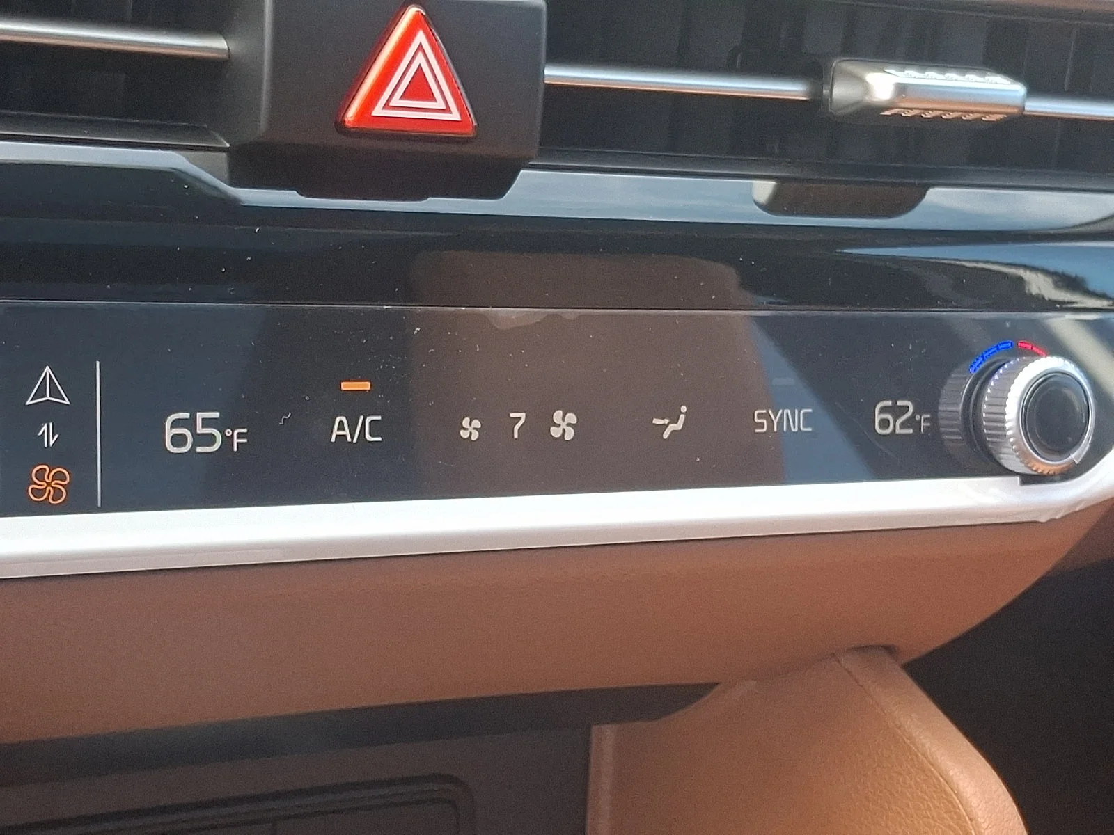 New 2027 White Kia X-Line image 15