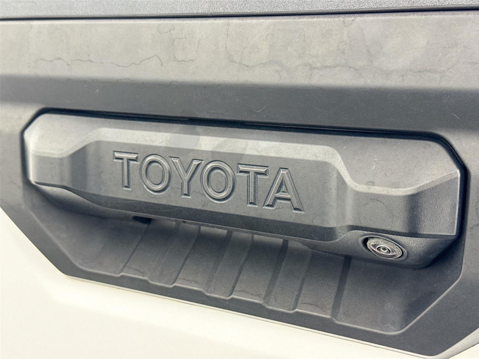 Used 2023 Ice Cap Toyota SR image 13