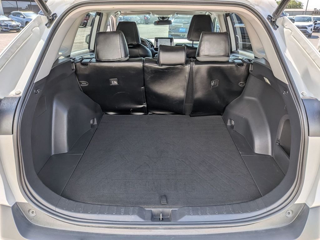 Used 2023 White Toyota XLE image 28