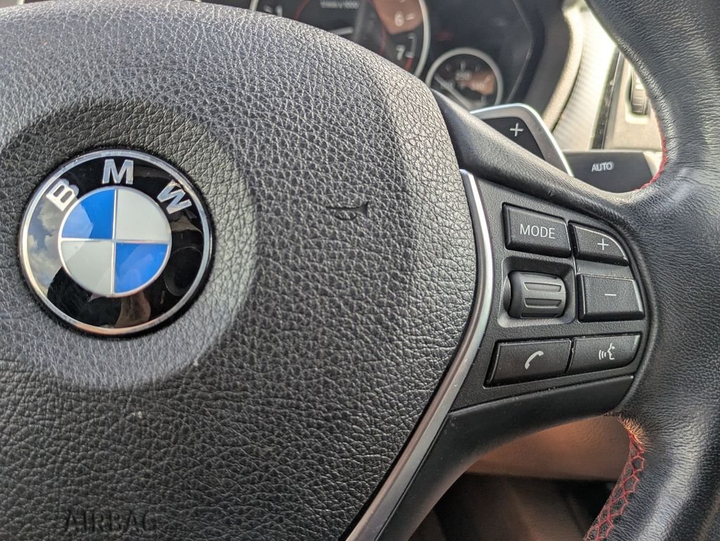 Used 2018 White BMW 330e iPerformance image 15