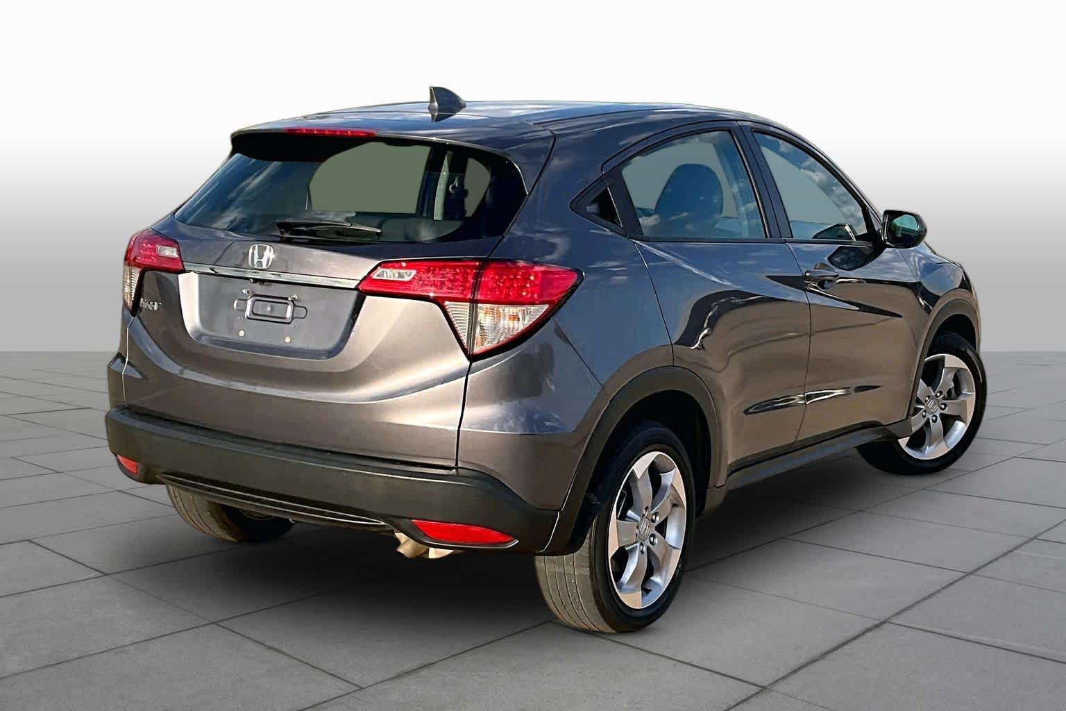 Used 2022 Modern Steel Metallic Honda LX image 12