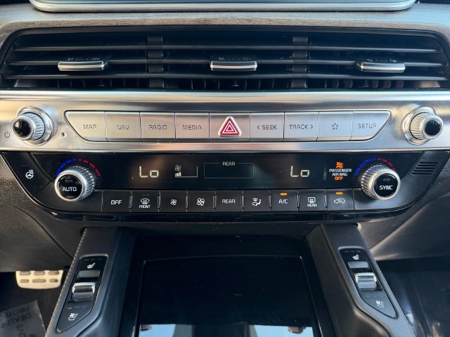 Used 2020 Gray Kia SX image 21