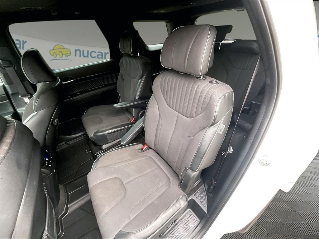 Used 2024 White Hyundai Calligraphy Night Edition image 26