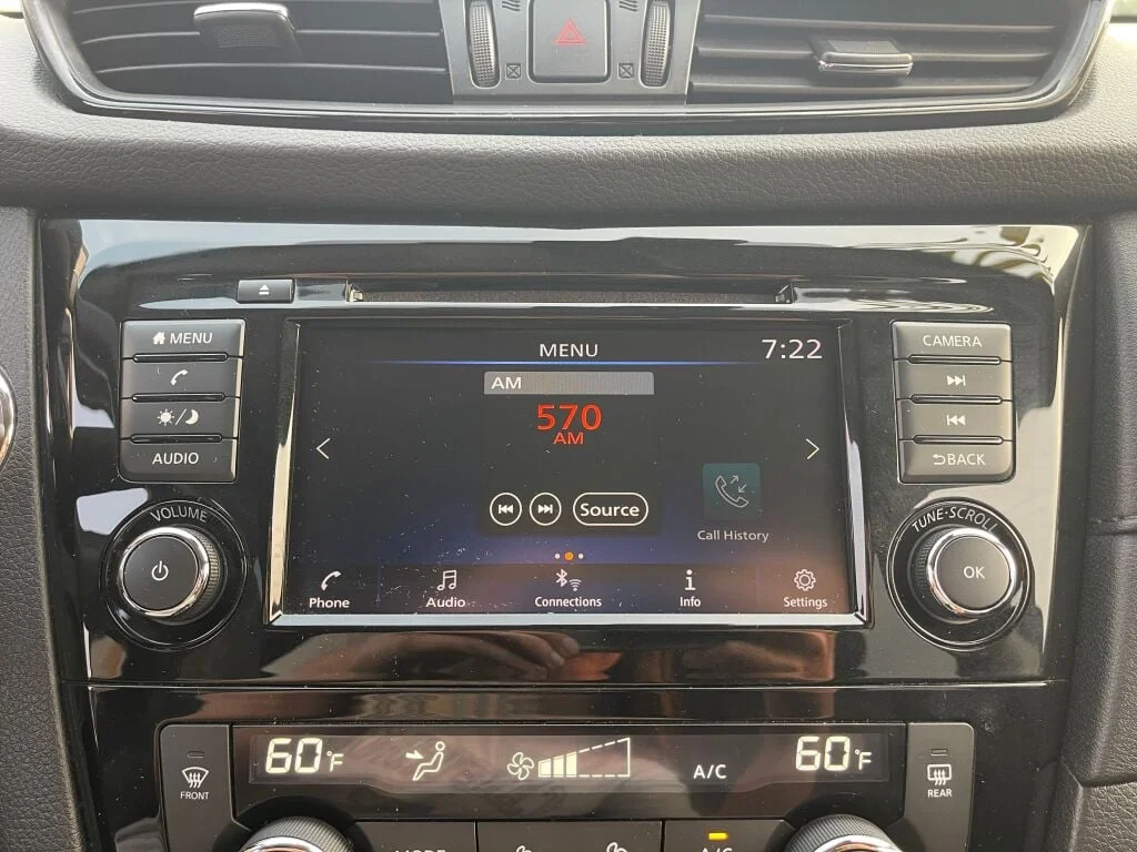 Certified Used 2020 Magnetic Black Pearl Nissan SV image 9