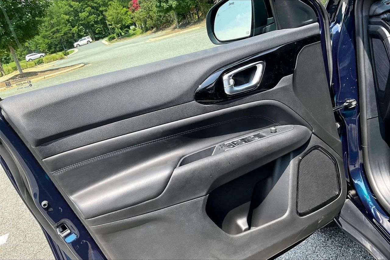 New 2026 Fathom Blue Pearl Coat Jeep Latitude image 21