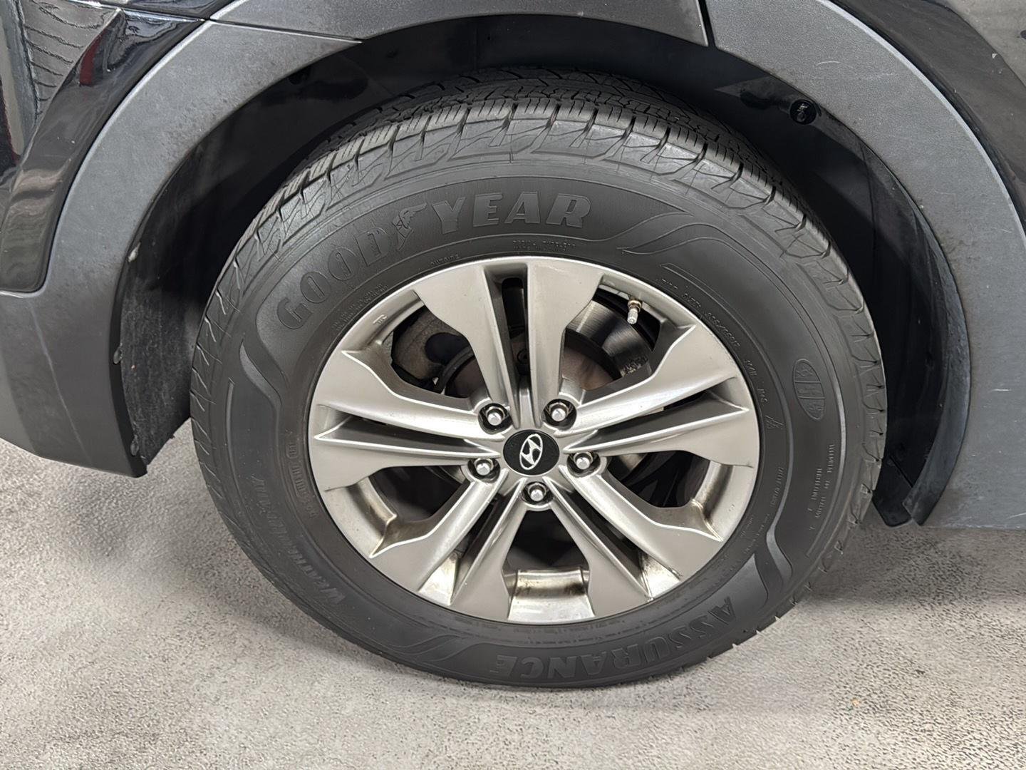2015 Hyundai Santa Fe Sport - Photo 22