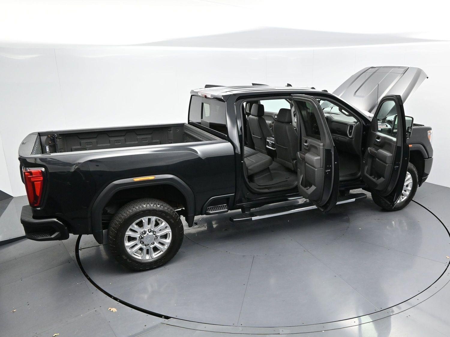 Used 2020 Onyx Black GMC Denali image 41