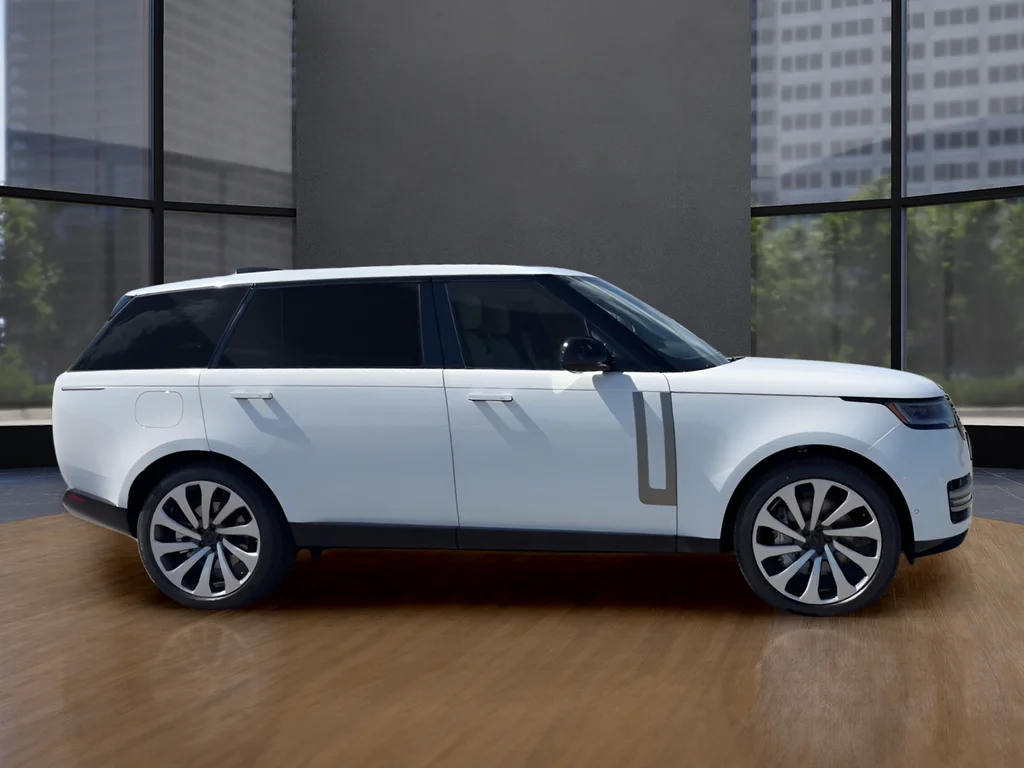 New 2026 White Land Rover SE image 4