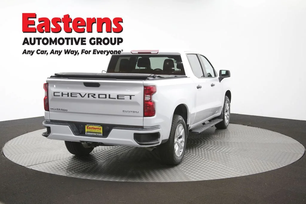 Used 2023 White Chevrolet Custom image 40