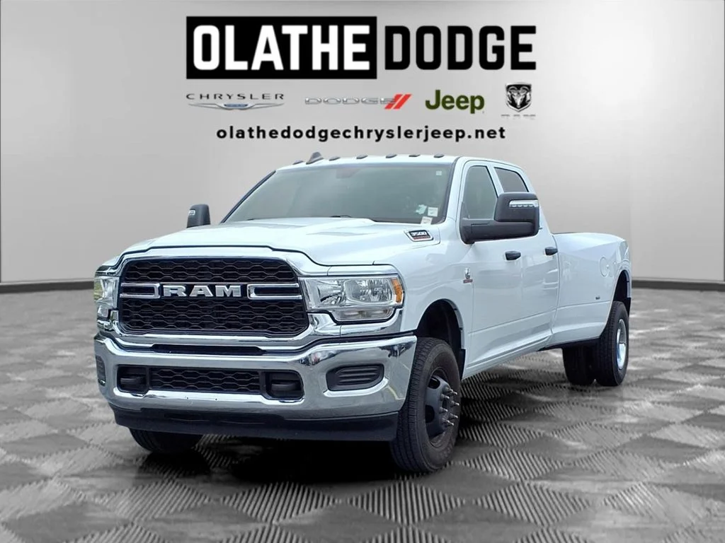 2024 RAM 3500 Tradesman 4X4 Crew Cab LWB's photo