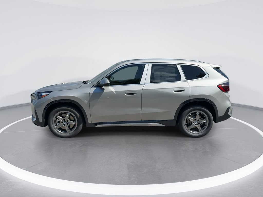 New 2027 Space Silver Metallic BMW xDrive28i image 5