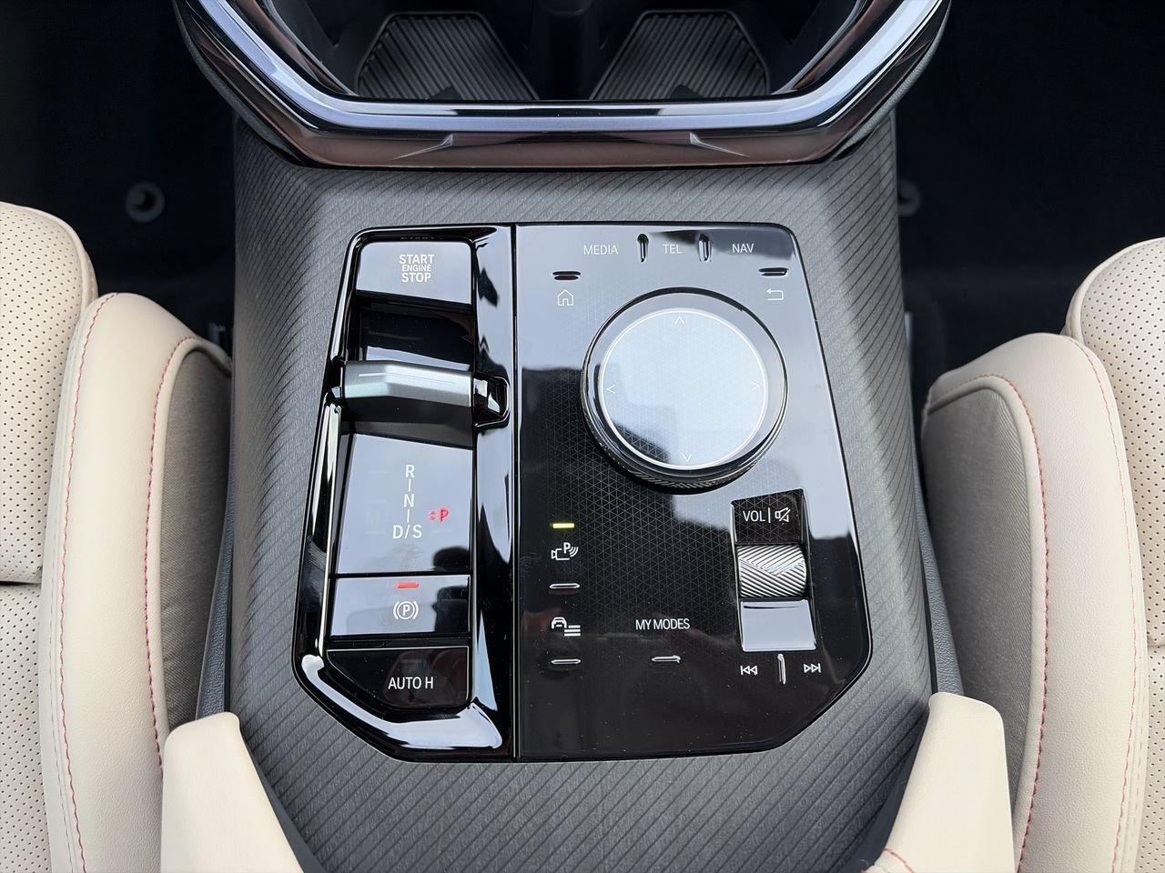 New 2026 Skyscraper Grey Metallic BMW 30 xDrive image 27