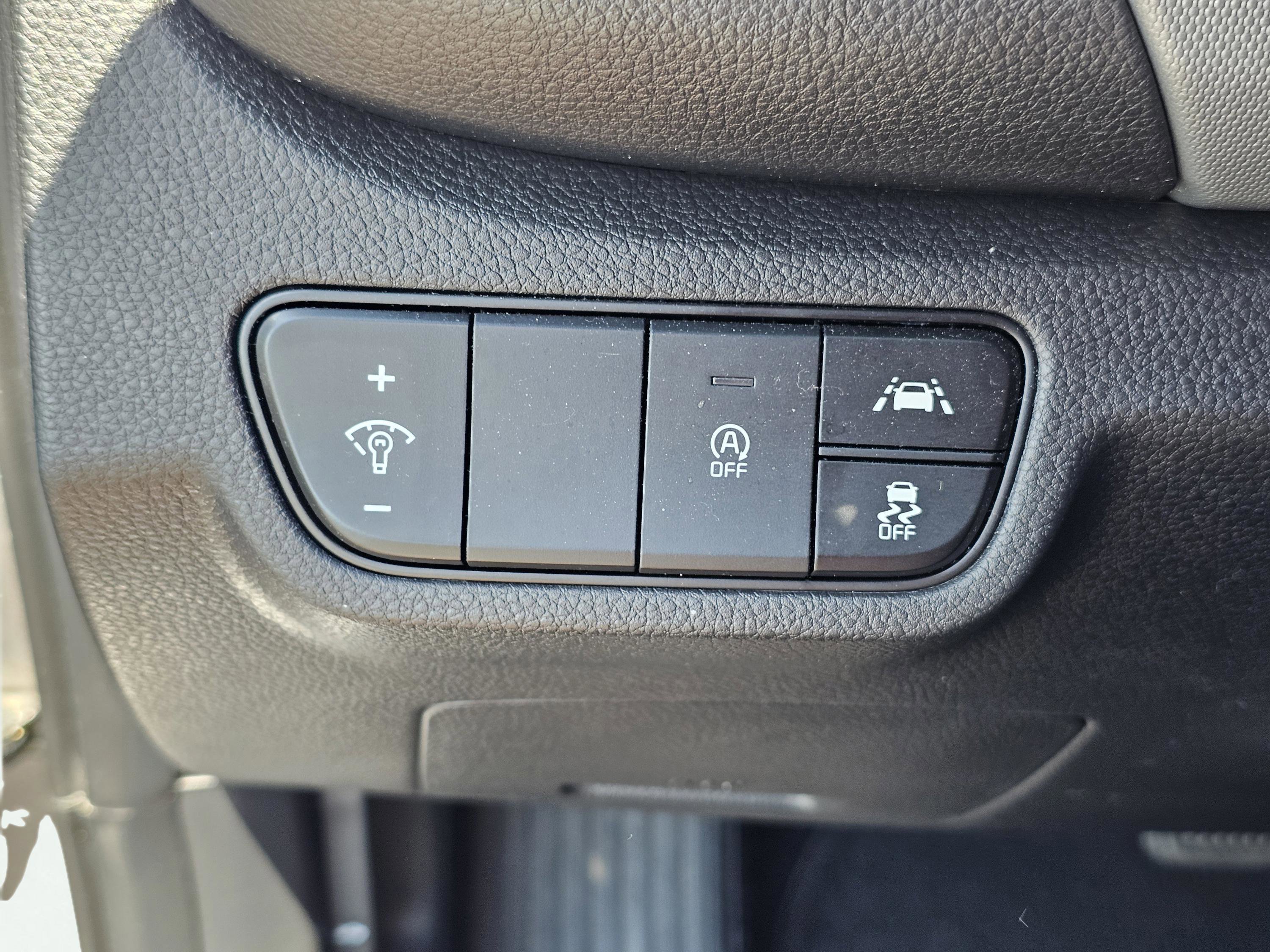 Used 2023 Steel Gray Kia LX image 18