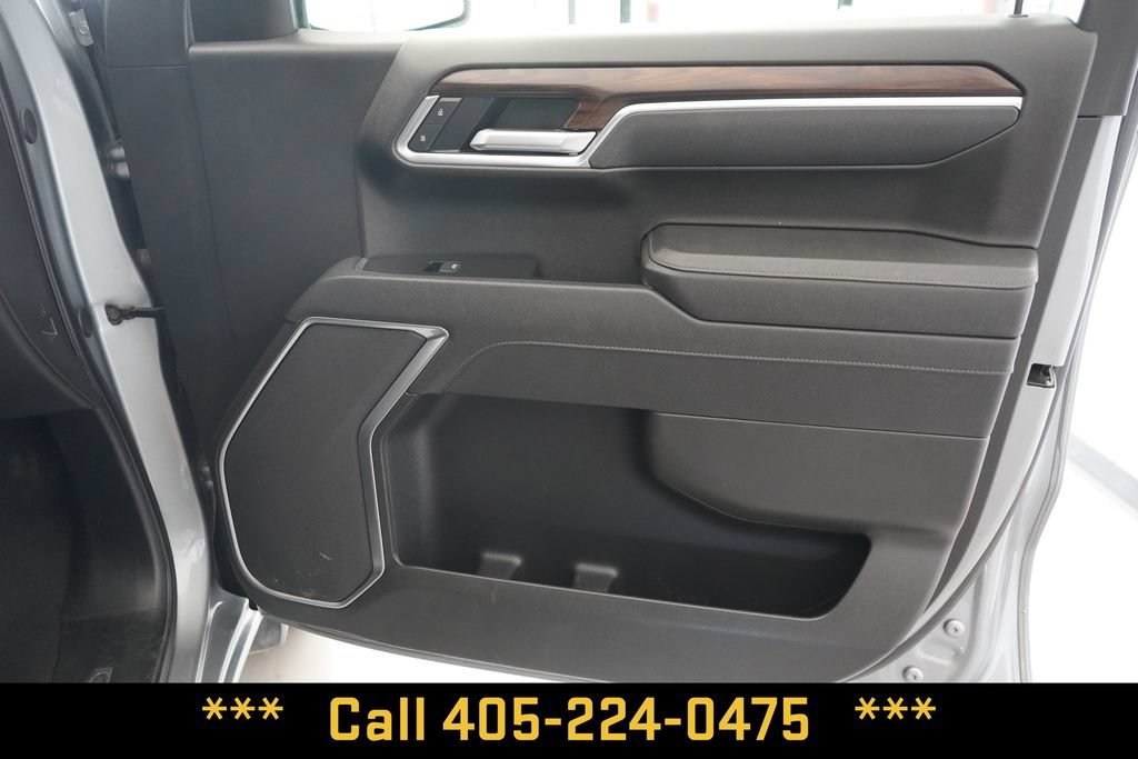 Used 2025 Sterling Metallic GMC SLT image 25