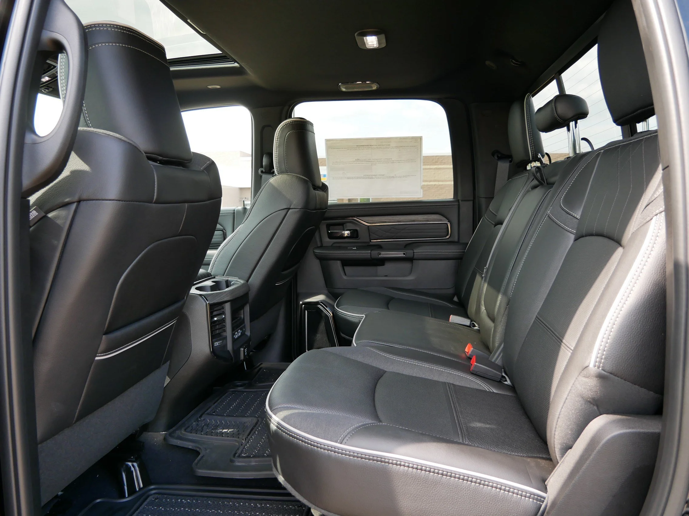 2026 RAM 2500 Limited - Photo 8