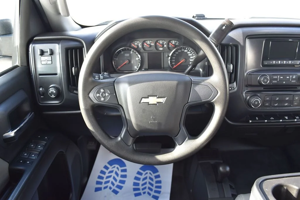 Used 2015 White Chevrolet Work Truck image 11