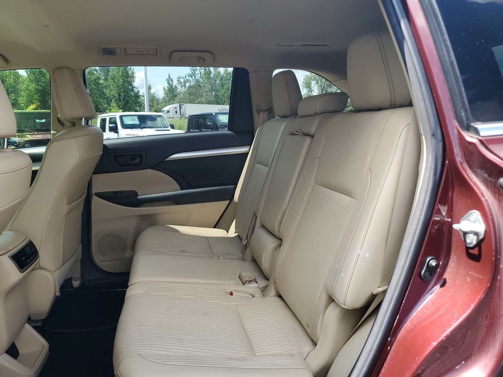 Used 2015 Red Toyota LE Plus V6 image 20