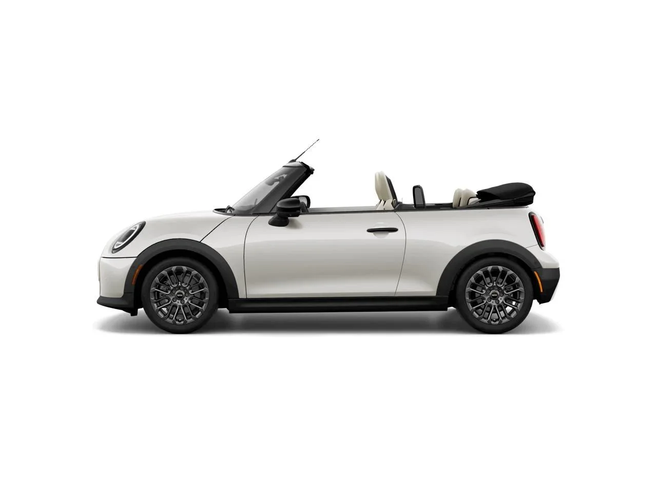 New 2026 White Metallic MINI Iconic image 4