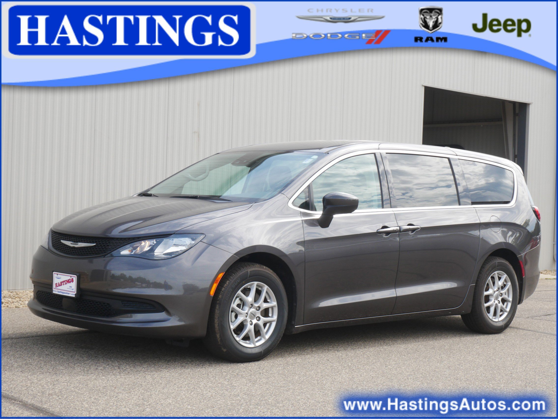 2023 Chrysler Voyager LX's photo