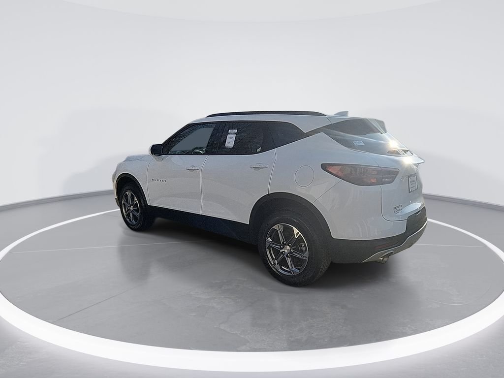 Used 2024 White Chevrolet LT image 6