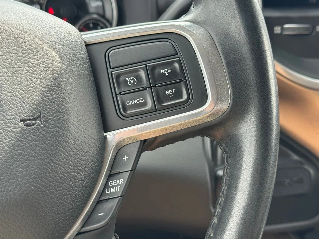 Used 2020 Blue Ram Laramie image 24
