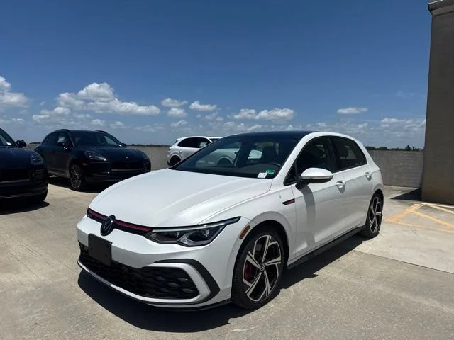 Used 2024 Opal White Volkswagen SE image 7