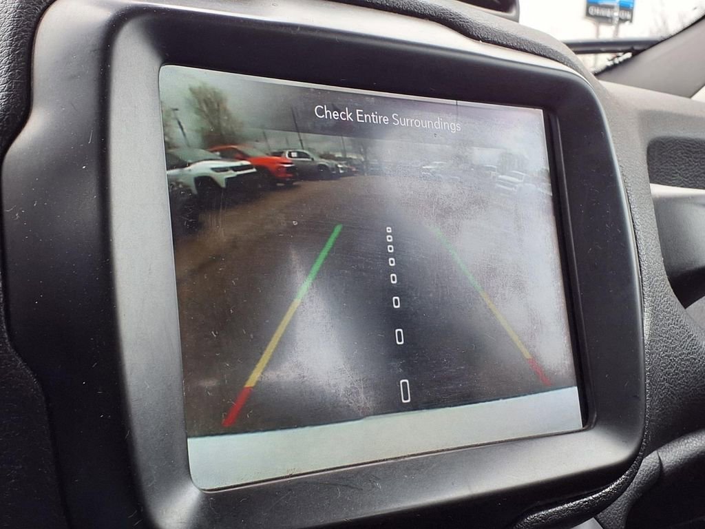 Used 2022 White Jeep Sport 4x4 image 23