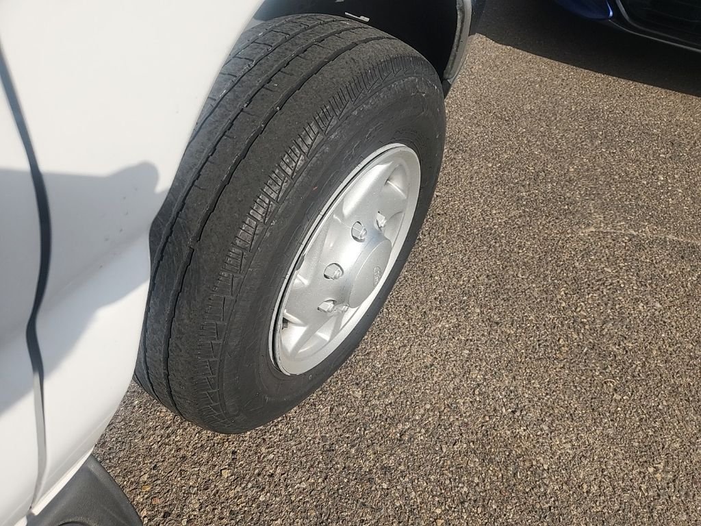 Used 2013 White Ford XLT image 16