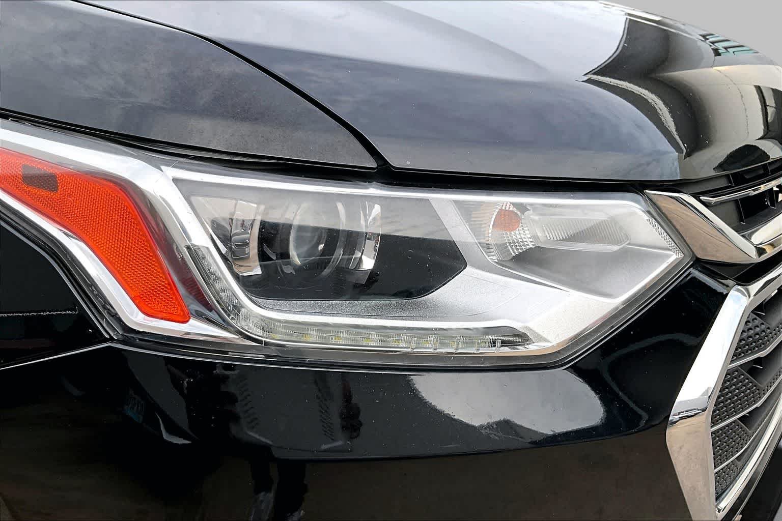 Used 2018 Mosaic Black Metallic Chevrolet LT Leather image 26